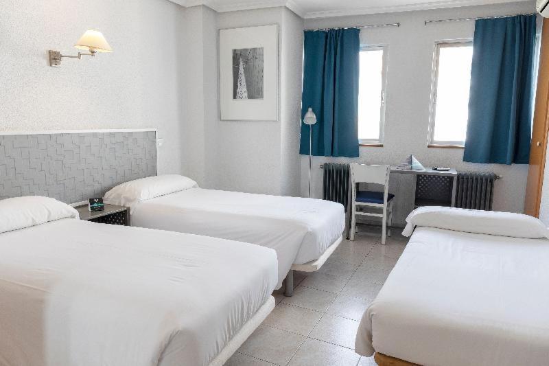 Hotel Alda Centro Palência Quarto foto
